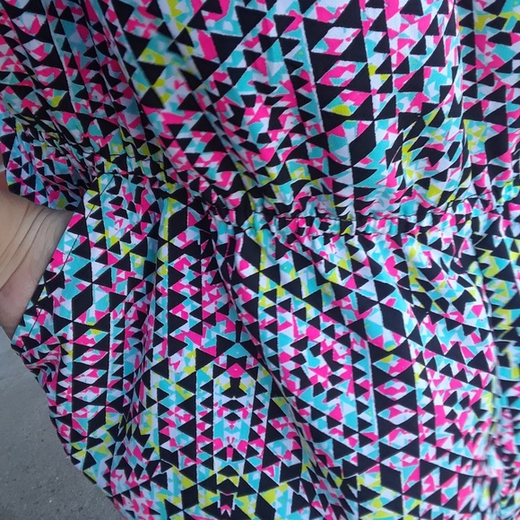 Abstract romper - Picture 5 of 6